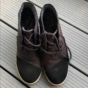 Woman Toms espadrilles wedges. Size 7